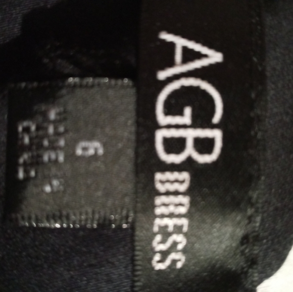 Dress - Picture 3 of 7